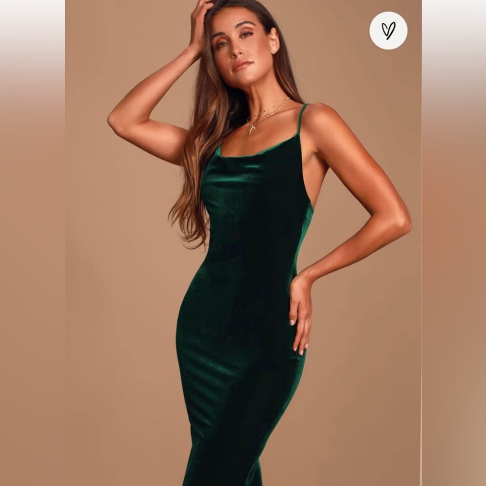 Lulu’s Jazzy Belle Dark Green Velvet Dress